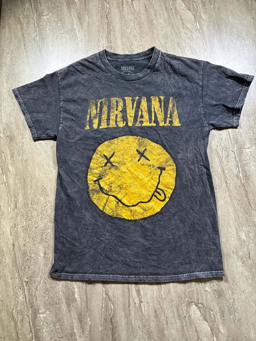 Nirvana Smiley Face Band Tee Black Acid Wash Yellow Graphic T-Shirt Size M